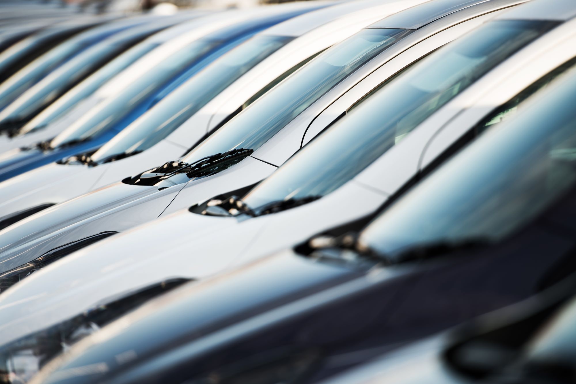 How to Save Money on Long-Term Airport Parking Fees 