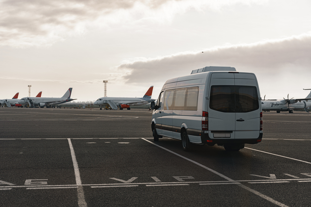 Smooth Travels Start Here: Shuttle Luggage Tips & Accessibility at Jet Stream Parking